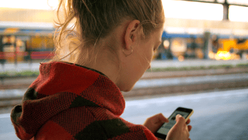 YouMailPS blog protect against vishing attacks
